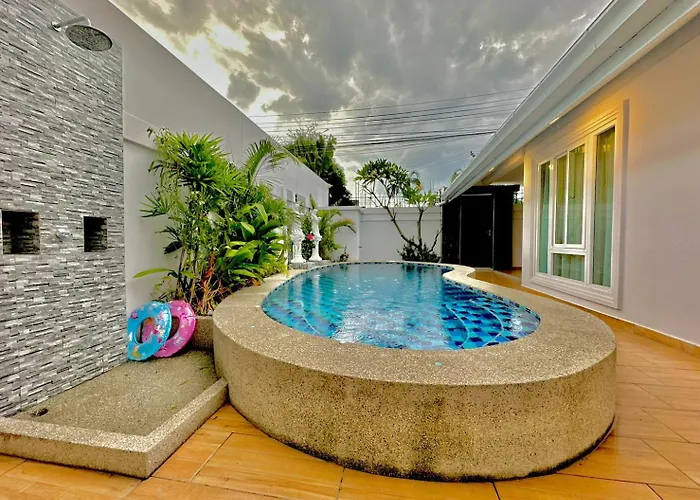 Tagvilla Suksabai Villa In Pattaya - 04 Bedroom